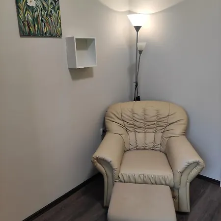 Apartment Bingo 8b *